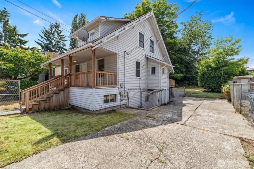 Property photo for 6719 46th Avenue S, Seattle photo 31