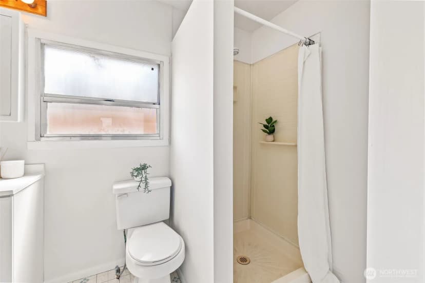 Property photo for 6719 46th Avenue S, Seattle photo 16