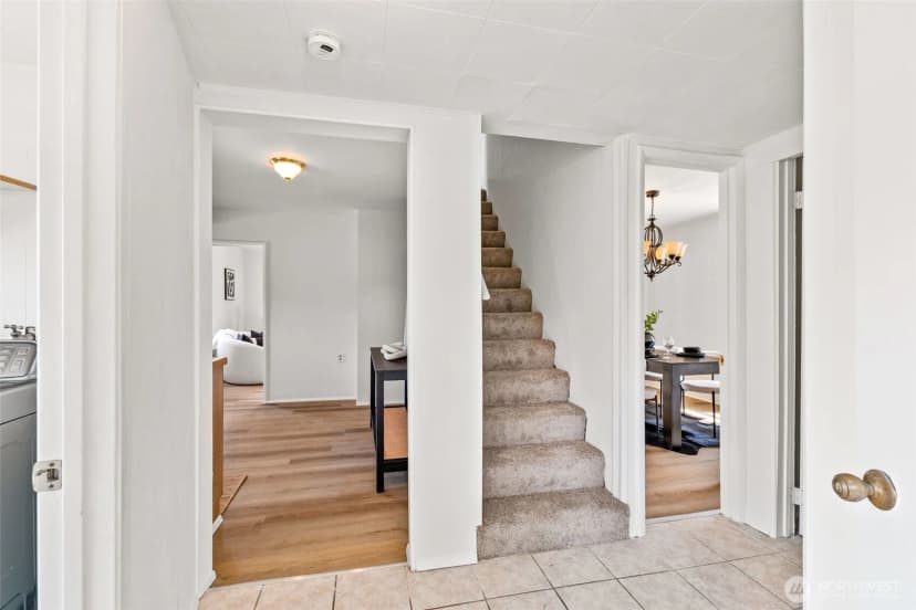 Property photo for 6719 46th Avenue S, Seattle photo 11