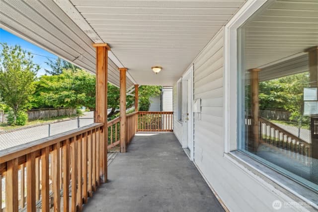 Property photo for 6719 46th Avenue S, Seattle photo 2