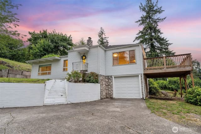 Property photo for 123 Scenic View Drive, Longview
