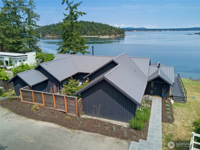 Property photo for 86 - 88 Pinedrona Lane, Friday Harbor photo 4