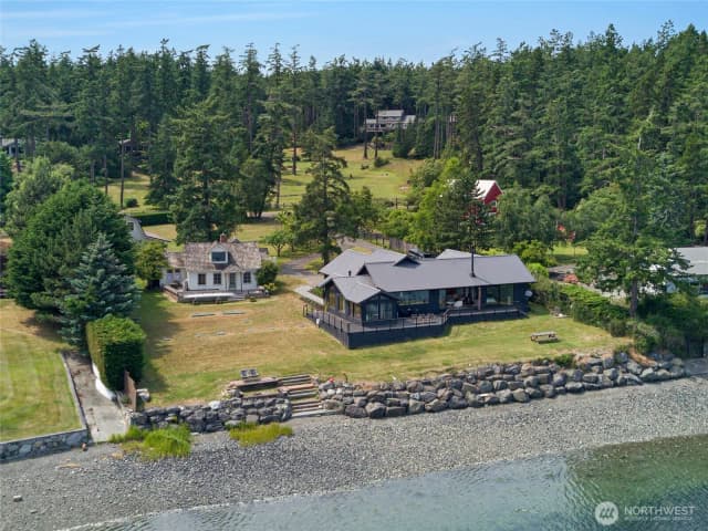 Property photo for 86 - 88 Pinedrona Lane, Friday Harbor photo 2