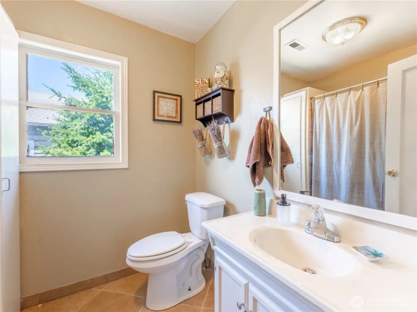 Property photo for 1018 Vassar Avenue, Wenatchee photo 23