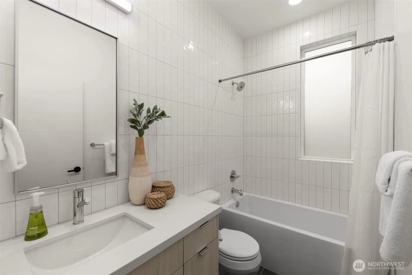 Property photo for 12705 Ne 144th Street #g, Kirkland photo 15