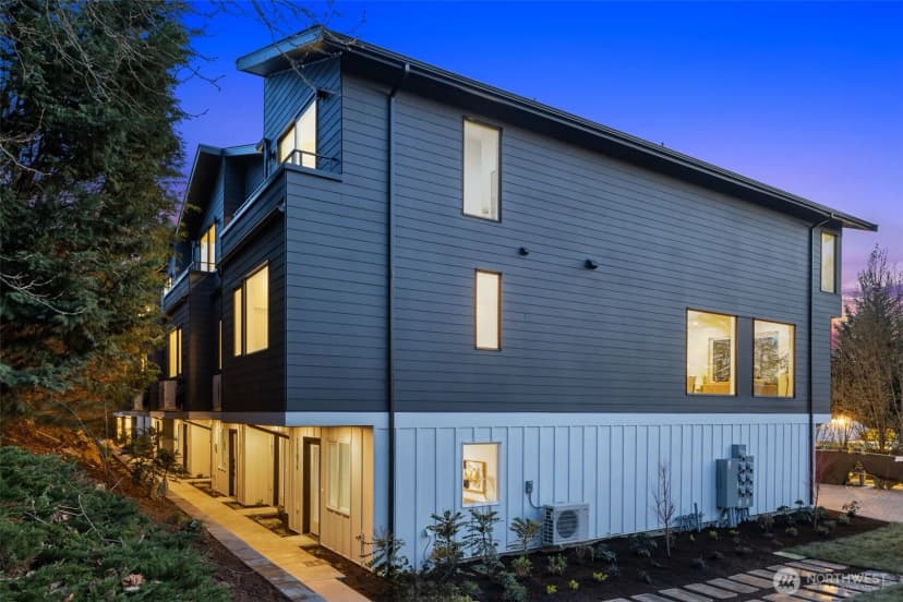 Property photo for 12705 Ne 144th Street #g, Kirkland photo 29