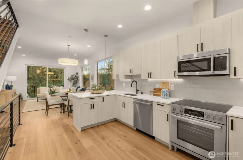 Property photo for 12705 Ne 144th Street #g, Kirkland photo 9
