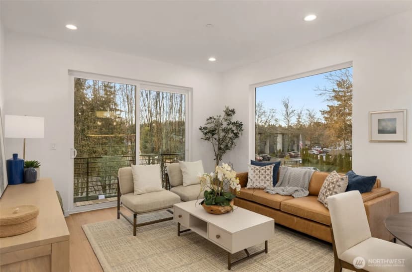 Property photo for 12705 Ne 144th Street #g, Kirkland photo 4