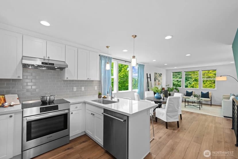 Property photo for 5949 41st Avenue Sw #5, Seattle photo 17