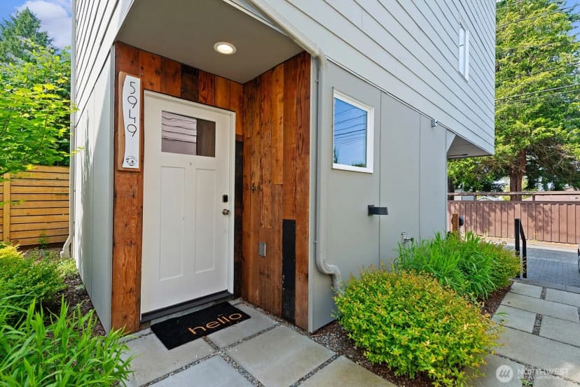 Property photo for 5949 41st Avenue Sw #5, Seattle photo 5