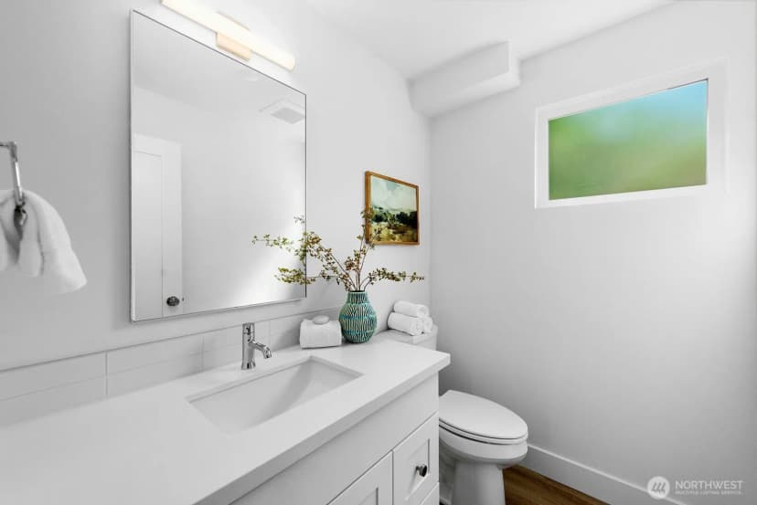Property photo for 5949 41st Avenue Sw #5, Seattle photo 7