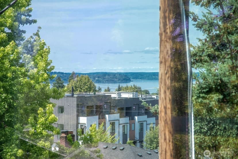 Property photo for 5949 41st Avenue Sw #5, Seattle photo 29