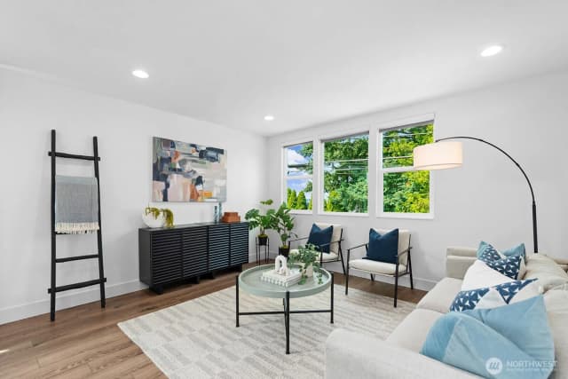 Property photo for 5949 41st Avenue Sw #5, Seattle