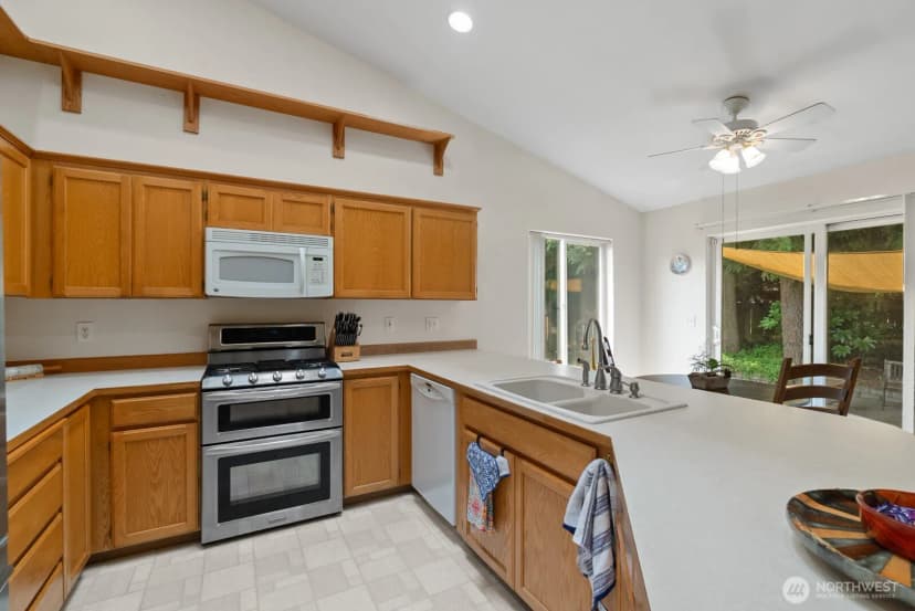 Property photo for 4707 235th Street East, Spanaway photo 12