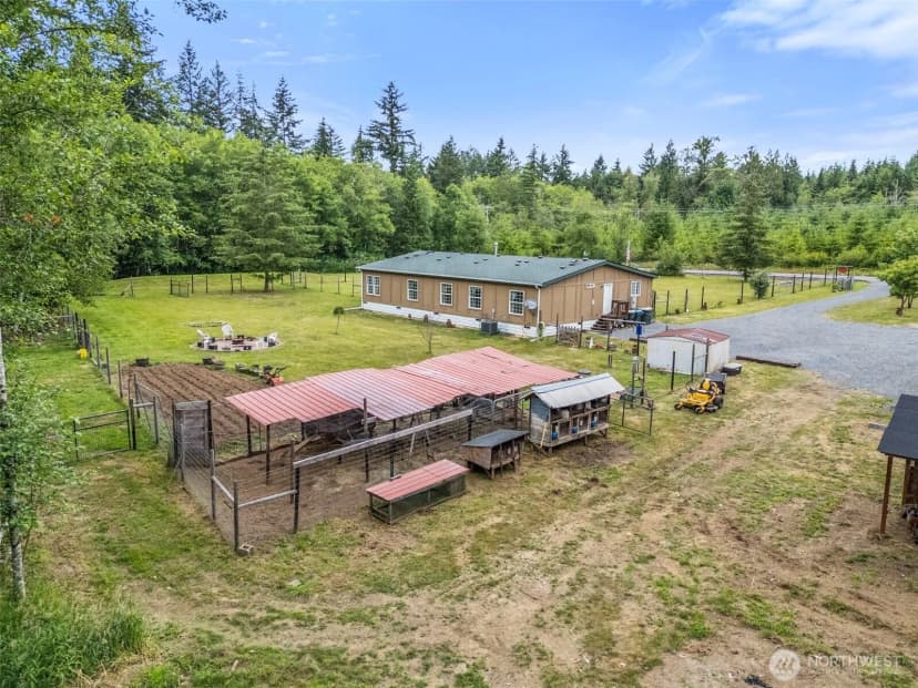 Property photo for 1332 Centralia Alpha Road, Chehalis photo 10