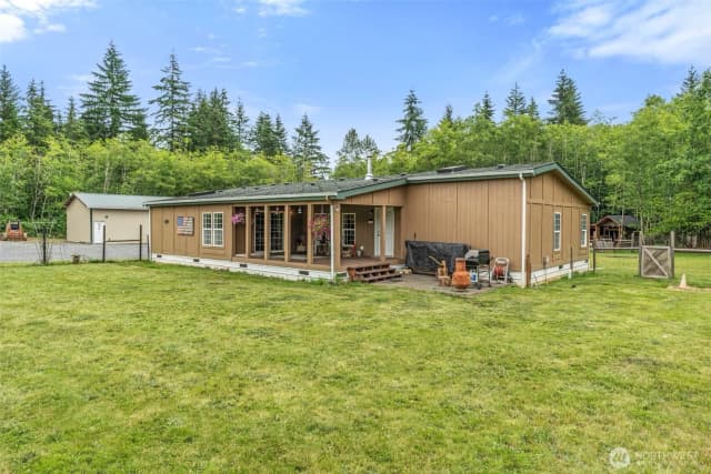 Property photo for 1332 Centralia Alpha Road, Chehalis photo 4