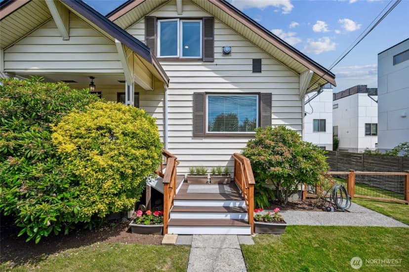 Property photo for 912 N 88th Street, Seattle photo 6