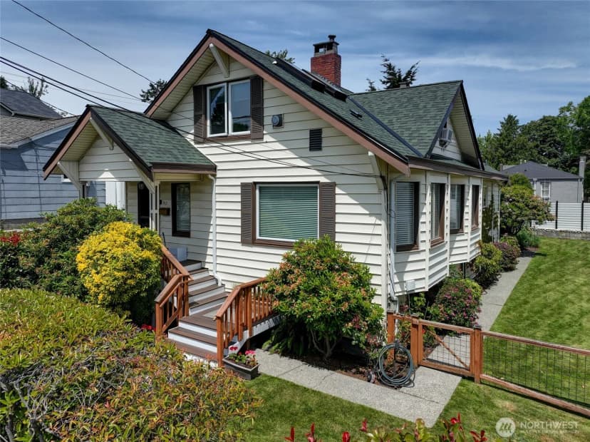 Property photo for 912 N 88th Street, Seattle