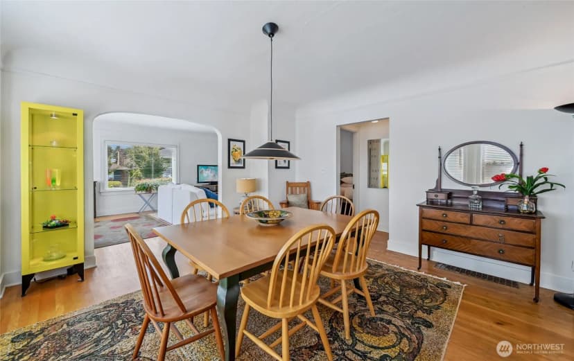 Property photo for 912 N 88th Street, Seattle photo 9