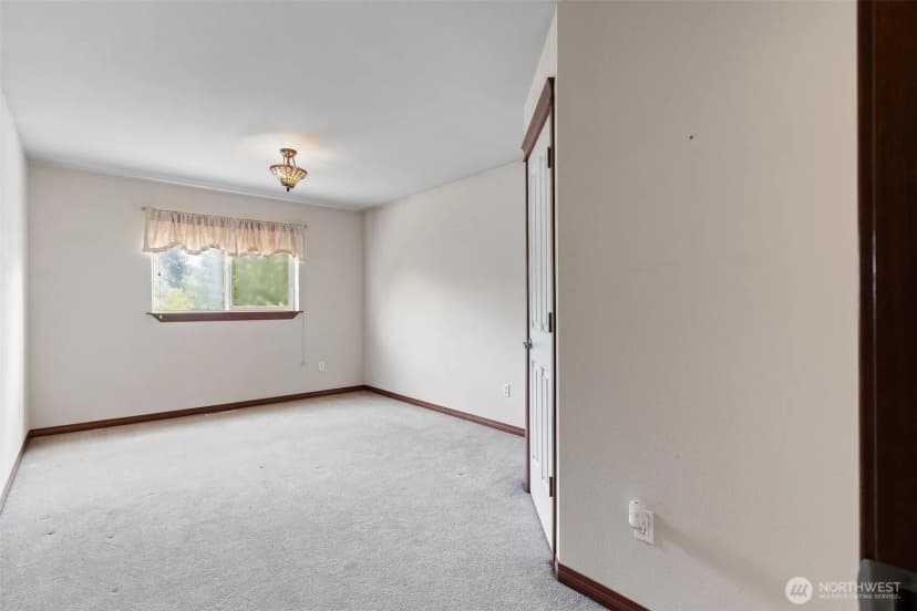 Property photo for 3806 209th Place Sw, Lynnwood photo 27