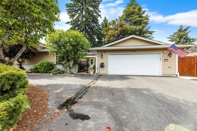 Property photo for 7605 Onyx Drive Sw, Lakewood photo 2
