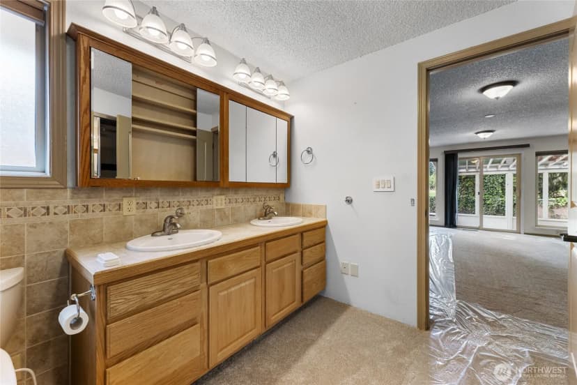 Property photo for 7605 Onyx Drive Sw, Lakewood photo 17