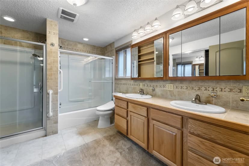 Property photo for 7605 Onyx Drive Sw, Lakewood photo 16