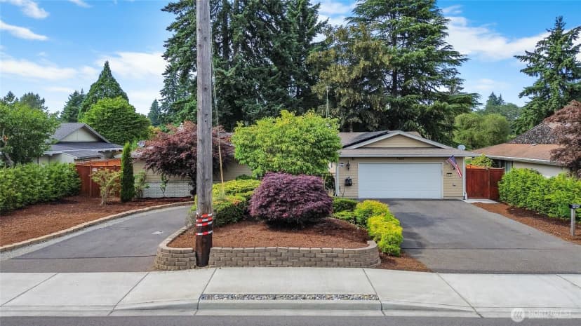 Property photo for 7605 Onyx Drive Sw, Lakewood