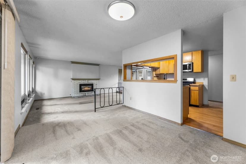 Property photo for 7605 Onyx Drive Sw, Lakewood photo 12