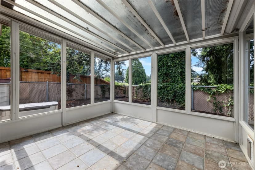 Property photo for 7605 Onyx Drive Sw, Lakewood photo 30