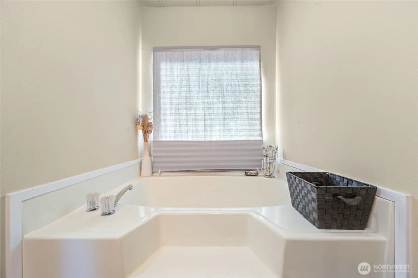 Property photo for 2641 Scotlac Dr Sw, Olympia photo 19
