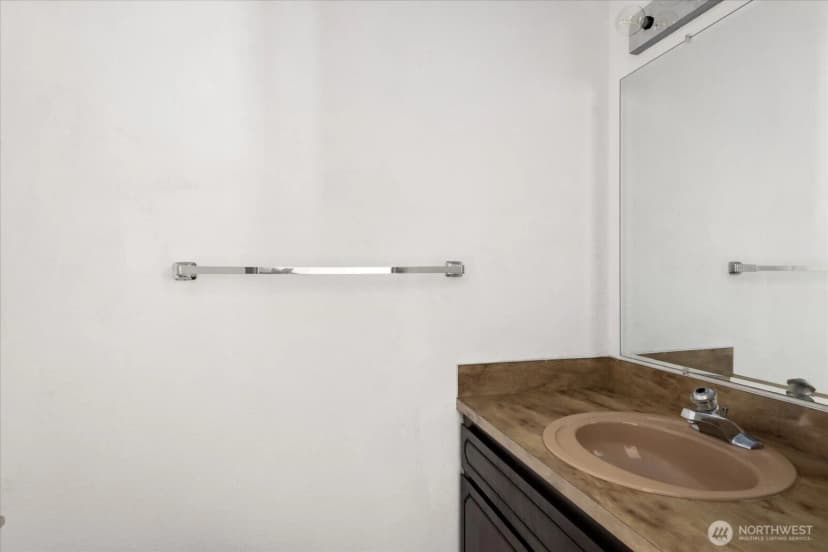 Property photo for 1078 Nw Kitsap Terrace, Oak Harbor photo 17