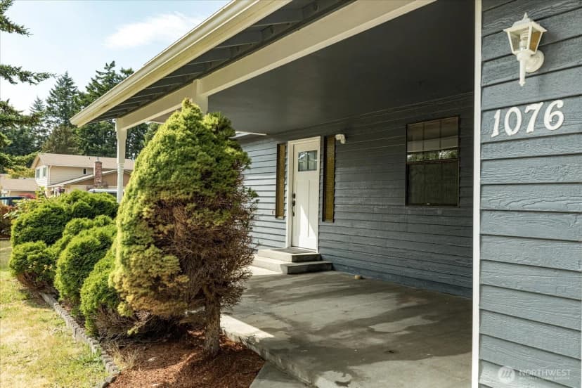 Property photo for 1078 Nw Kitsap Terrace, Oak Harbor photo 3