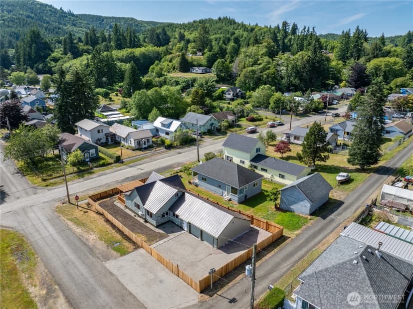 Property photo for 1203 Larch Street, Raymond photo 32