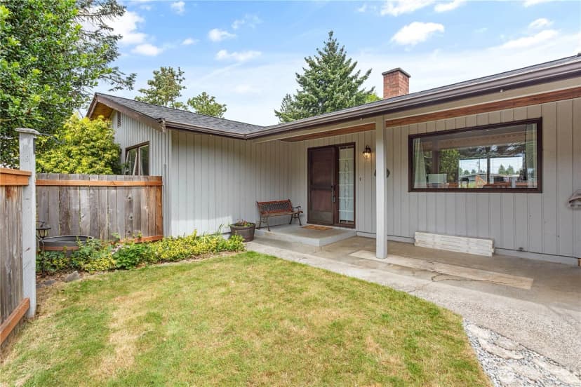 Property photo for 8374 W Meadow Lane, Lynden photo 2