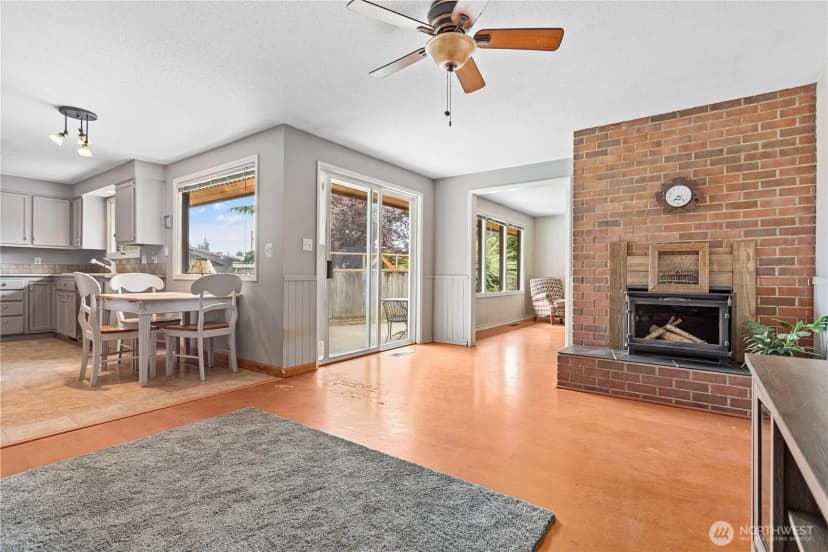 Property photo for 8374 W Meadow Lane, Lynden photo 6