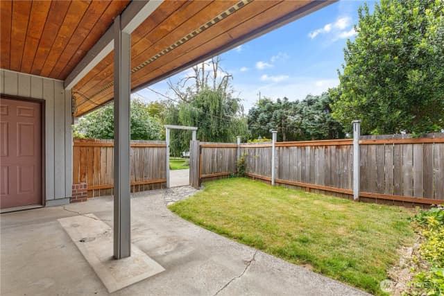 Property photo for 8374 W Meadow Lane, Lynden photo 3