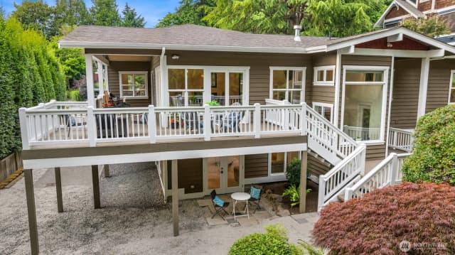 Property photo for 10133 Ne 113th Place, Kirkland photo 5