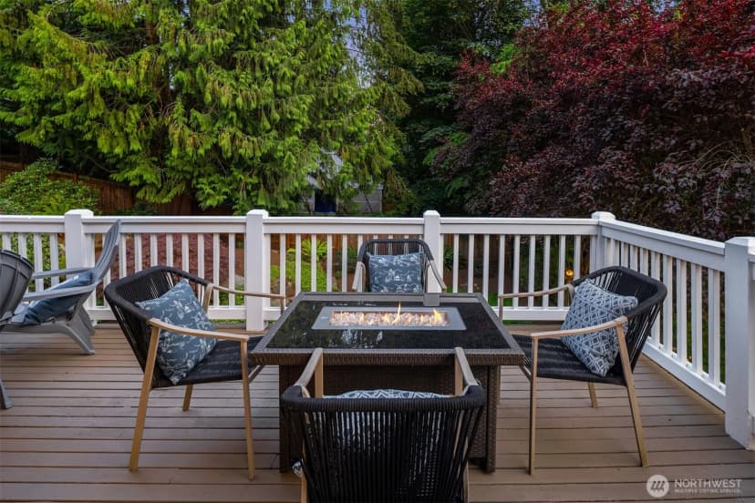 Property photo for 10133 Ne 113th Place, Kirkland photo 6