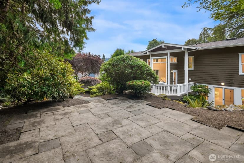 Property photo for 10133 Ne 113th Place, Kirkland photo 35