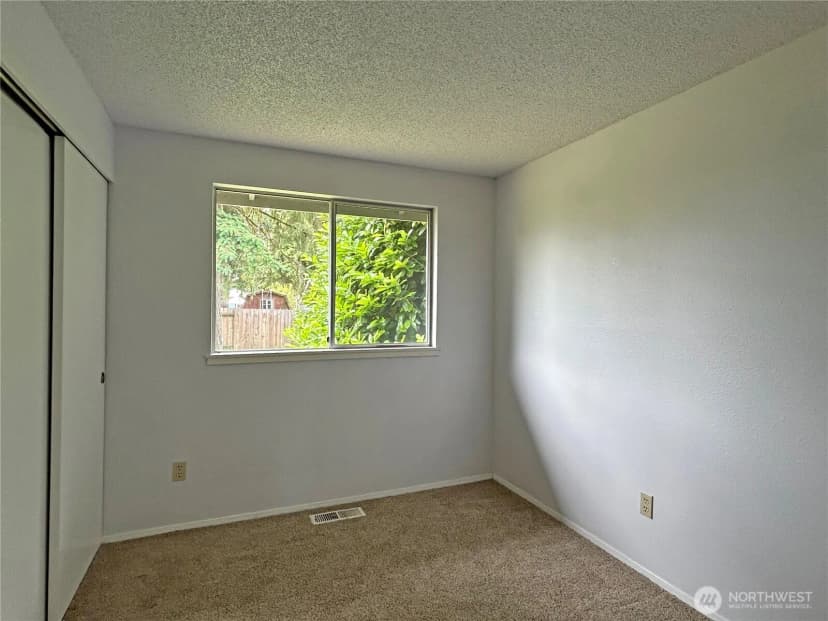 Property photo for 5519 65th Avenue Se, Olympia photo 10