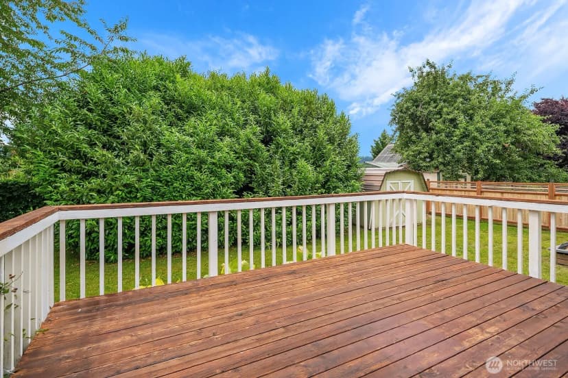 Property photo for 4952 Milwaukee Avenue, Carnation photo 22