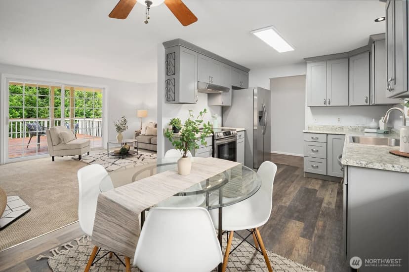 Property photo for 4952 Milwaukee Avenue, Carnation photo 7