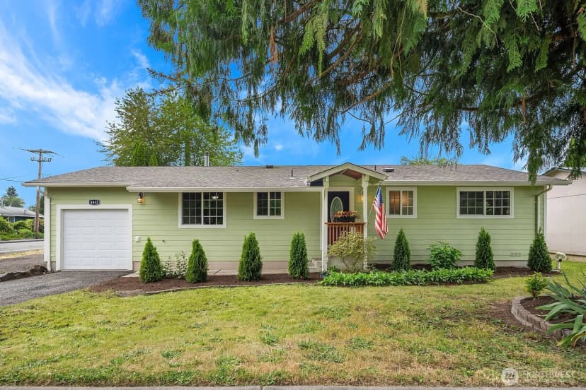 Property photo for 4952 Milwaukee Avenue, Carnation photo 27