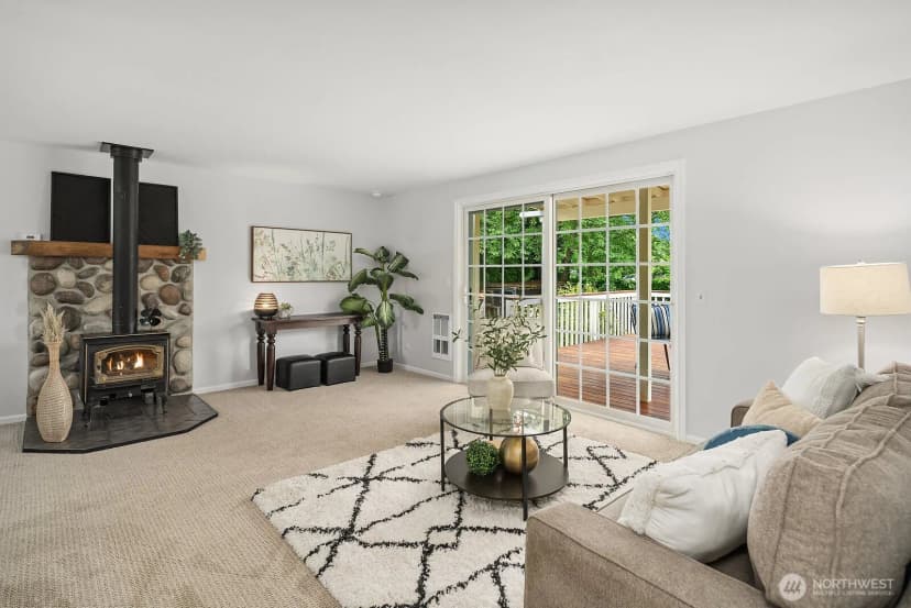 Property photo for 4952 Milwaukee Avenue, Carnation photo 10