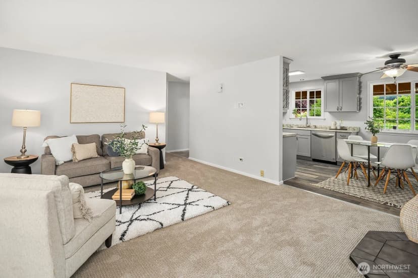 Property photo for 4952 Milwaukee Avenue, Carnation photo 11