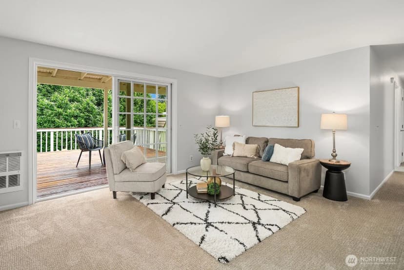 Property photo for 4952 Milwaukee Avenue, Carnation photo 9