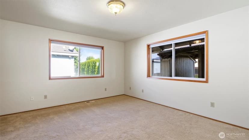 Property photo for 102 Se Maple, College Place photo 17
