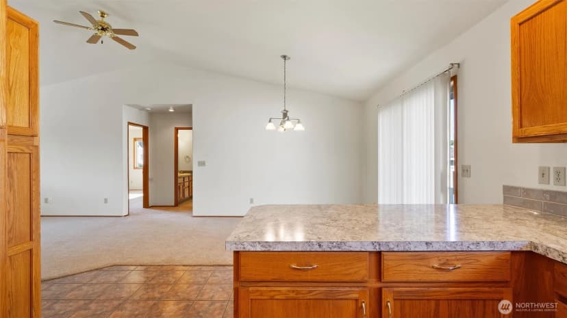 Property photo for 102 Se Maple, College Place photo 14