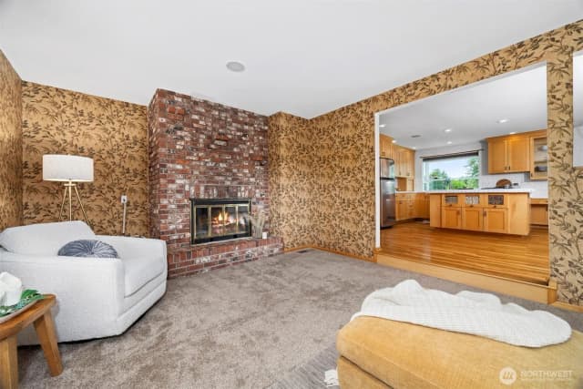 Property photo for 347 W King Tut Road, Bellingham photo 5
